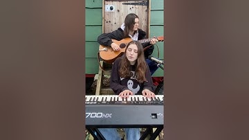 Birdy - Surrender ft. Caitlin (live)