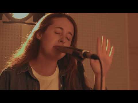Hannah Connolly - Tired of Trying (Live in Studio)