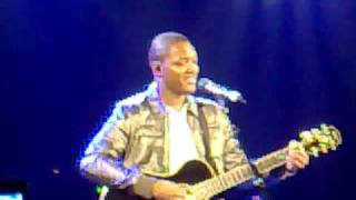 Taio Cruz - Chasing Cars Live