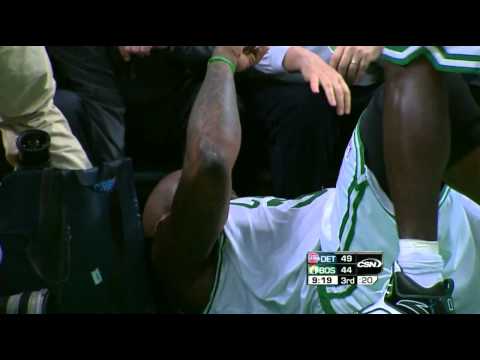 Shaquille O'Neal block Rodney Stuckey