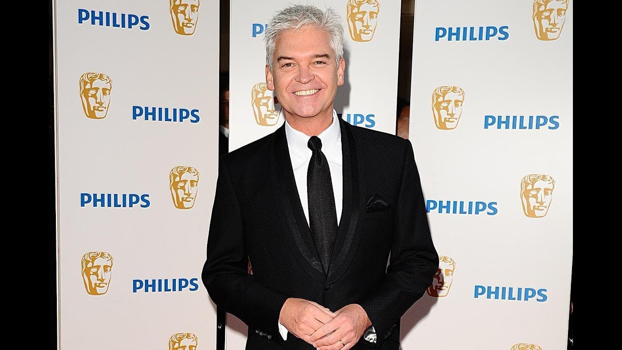 How old is Phillip Schofield, who is his wife and how long has he presented This Morning with
