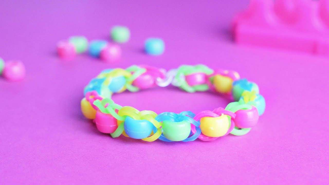 Bracelet Making Kit, 1500+ Rubber Bands Kits, Loom Bracelet Kit, 23 Colors Rubber  Bands Kits with Clips Charms Beads Hooks,Loom Bracelets kit for Kids :  Amazon.ca: Toys & Games