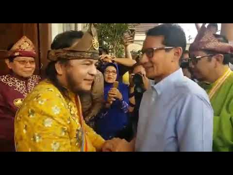 sandiaga-uno-disambut-sultan-iskandar-mahmud-badaruddin-palembang-darussalam