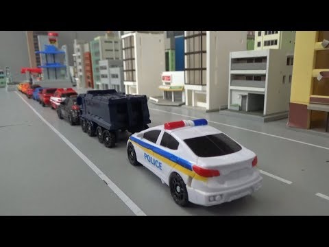 헬로카봇 경찰차 10대 자동차 주차장 장난감 놀이 Hello Carbot <strong>10</strong> Policecars <strong>Parking</strong> toys play