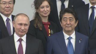 首相が経済連携呼び掛け プーチン氏「日露ビジネス対話」出席