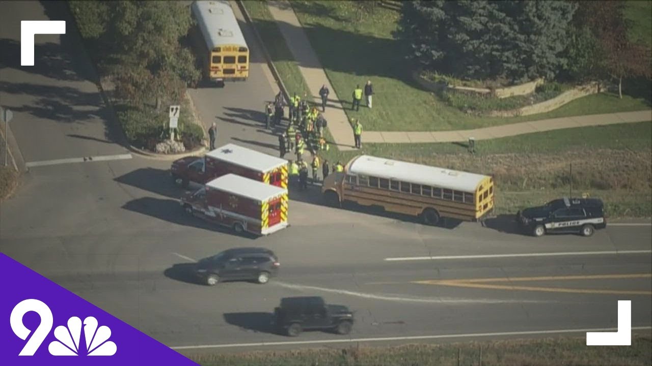 Boulder school bus carrying 27 students crashes, no injuries