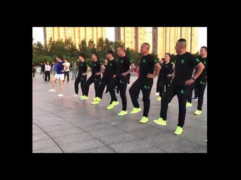 Chinese group shuffle dance that shook the world !!!