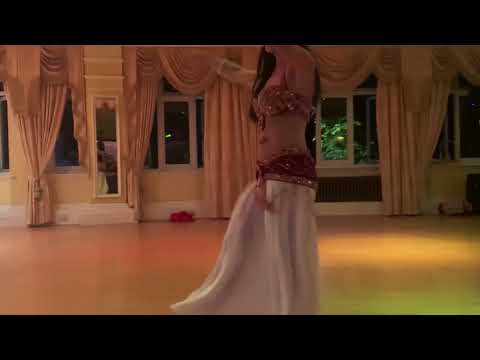 رقصة على موسيقى دارت الأيام