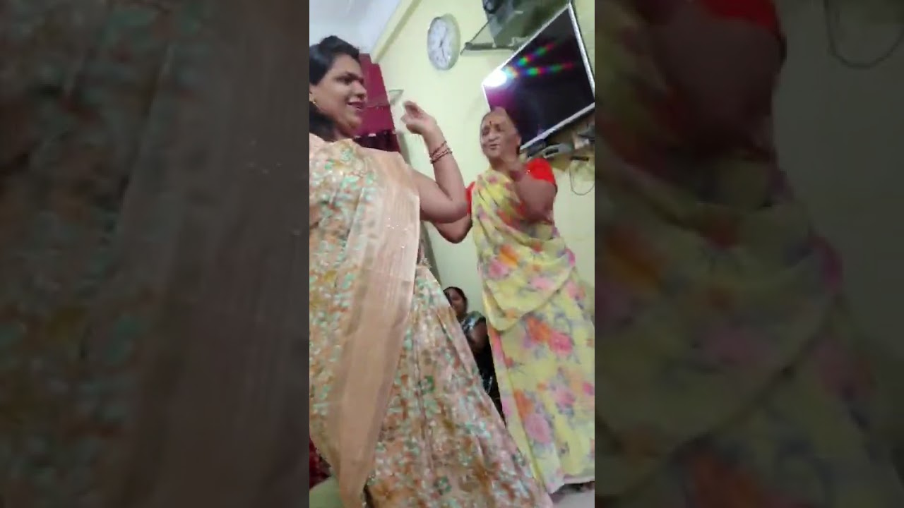 थुमक थुमक कर चलो रे भवानी | माता रानी भजन | नवरात्रि स्पेशल देवी गीत 🙏🏻❤️#navratrispecial#shorts