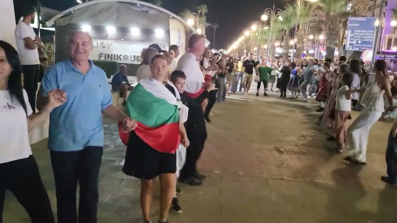 DIN NOU FESTIVAL FOLCLORIC FABULOS LA FINIKOUDES  BEACH