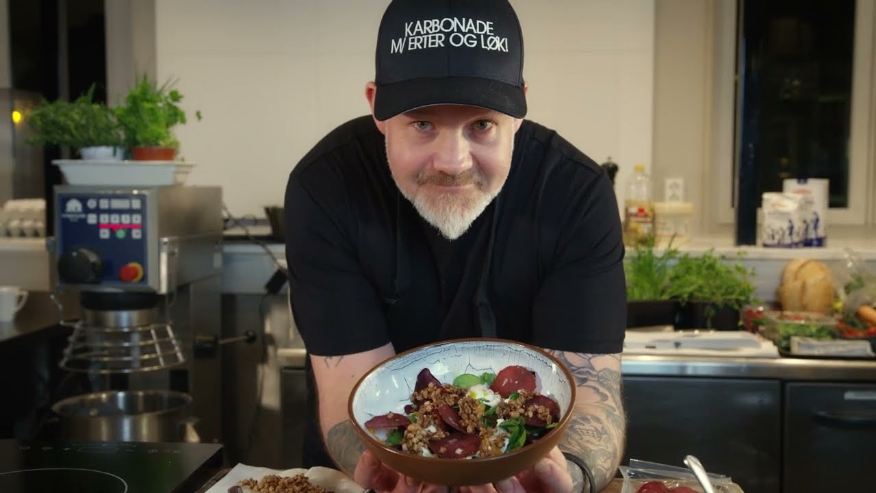 Salat med Speket Elg og multerømme.