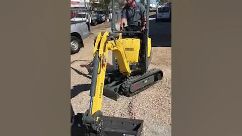 Wacker Neuson 803 mini excavator - Walk around