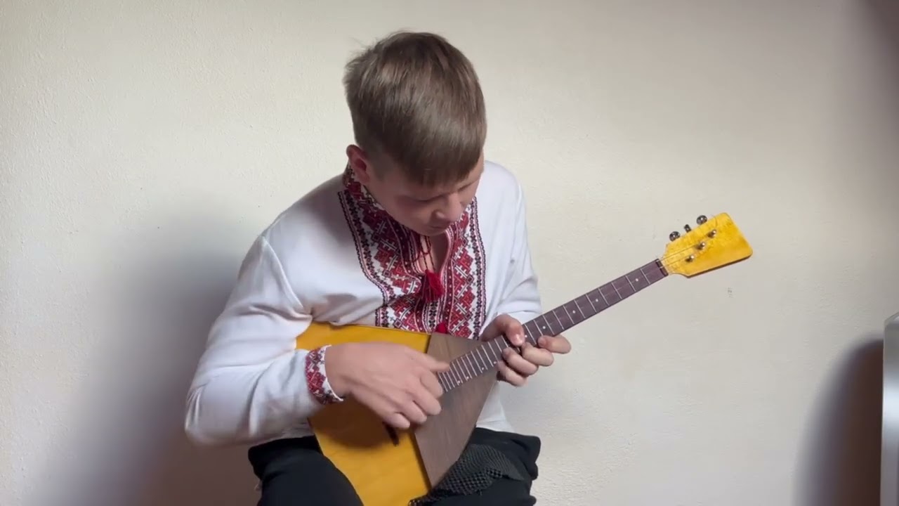 Кузьменко Тимофій 14р                      В.Макарова. Промінчик щастя