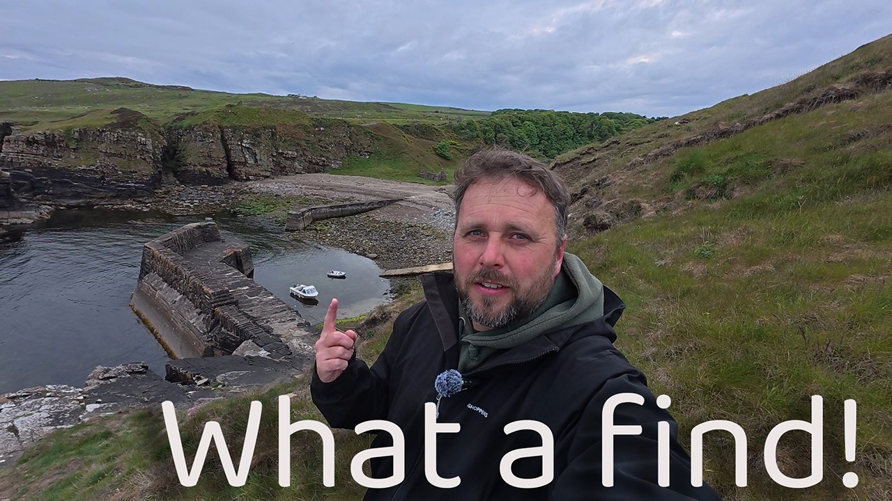 Photographing a Tiny Scottish Harbour