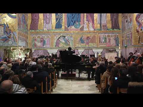 Видео: W.A.Mozart Concerto for two pianos and orchestra K 365 - Piano duo Anastasia & Liubov Gromoglasova