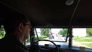 Краз 255 6х6 едет по узким улицам г.Горки. POV Driving Kraz 255 through narrow streets.