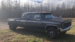 GMC square body Suburban