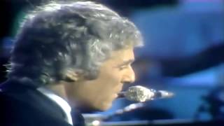 Burt Bacharach  -  Raindrops Keep Falling On My Head