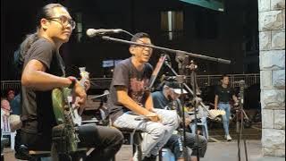 Tak Akan Pernah Jauh -(KataHati) Cover by Project X Buskers