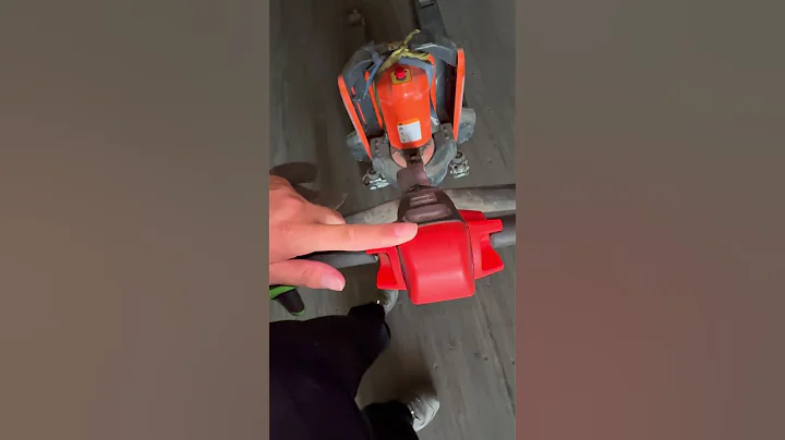 How my electric pallet jack works ￼