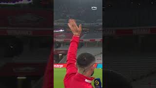 Rémy Cabella Et Les Supporters De Lom 