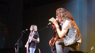 Ratt - Round and Round (Treasure Island Casino, Welch, MN 2017)