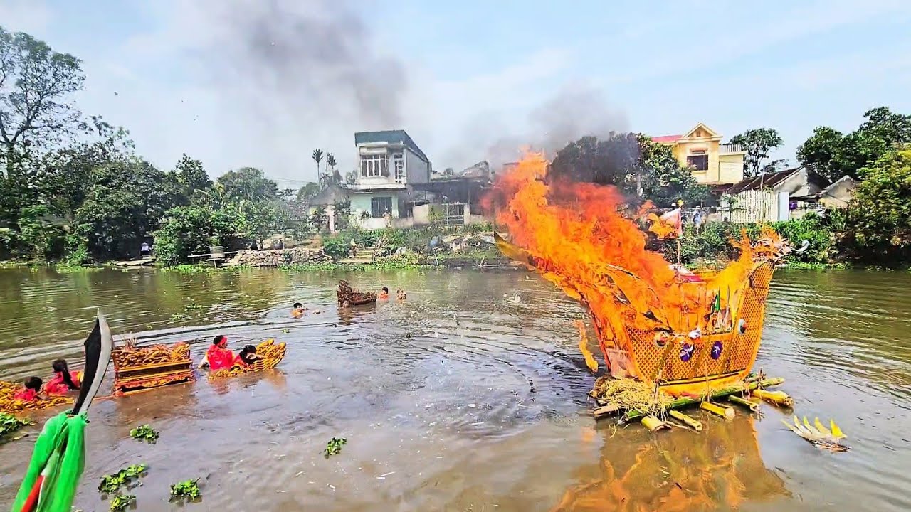 Lễ Hội Truyền Thống Làng Hà Thanh Yên Nhân phần 2 - Rước Kiệu Từ Chùa Về Đình Và Hóa Thuyền Rồng