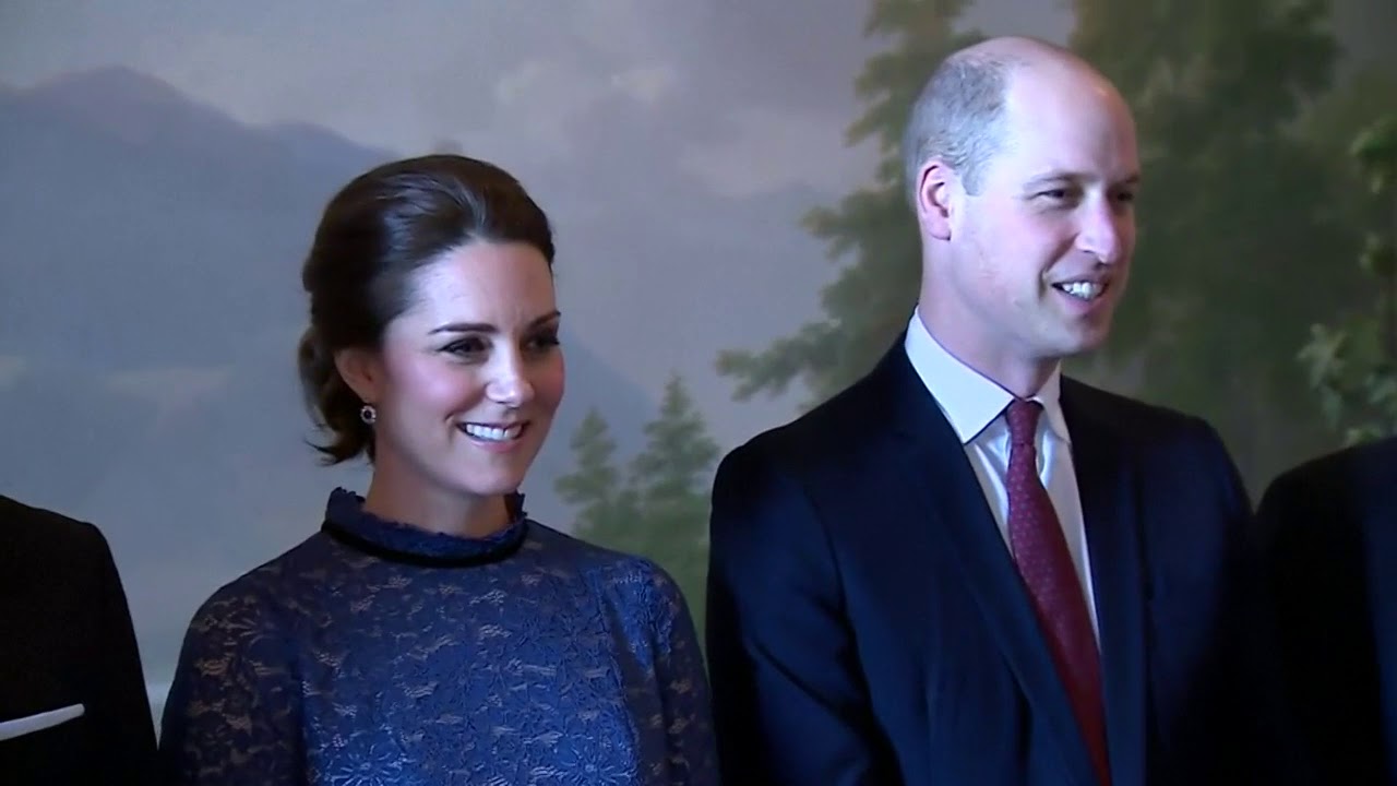 Prince William, Kate in photo-op with Norway's royal family