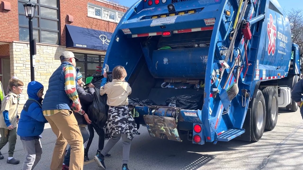 Republic Services Garbage Truck: Elmhurst Parade Cleanup
