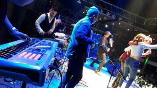 Rafaga- la luna y tu en vivo  ( con maxi )