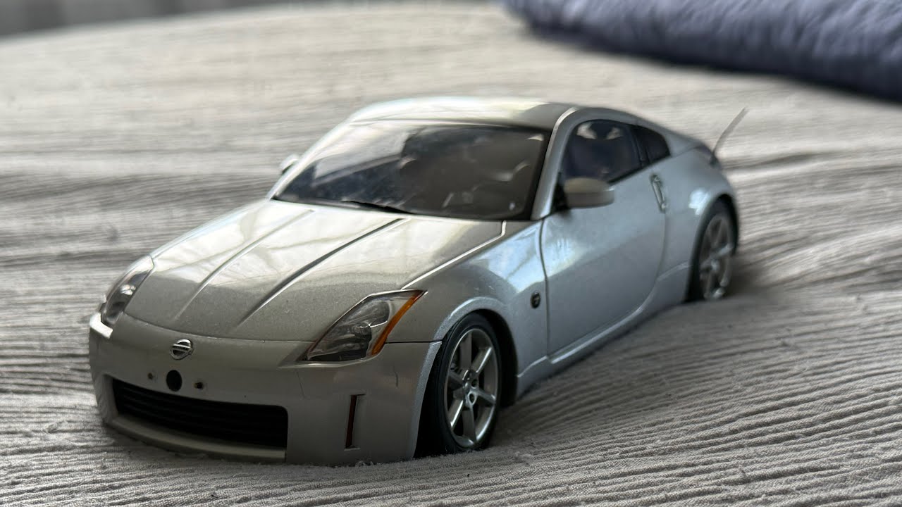 New arrival !! 1/18 Autoart Nissan 350z Diecast - YouTube