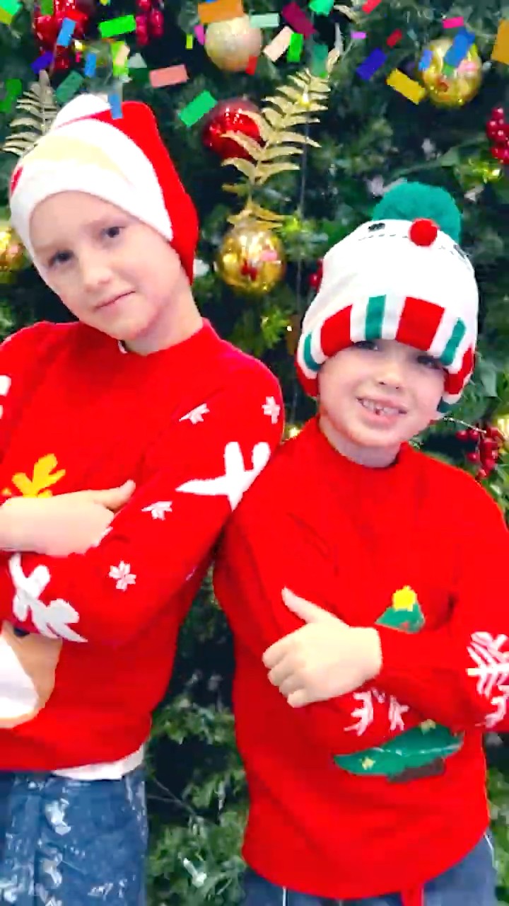 Vlad and Niki and their mom are buying clothes for Christmas