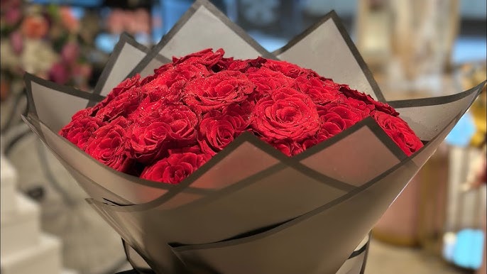 Respuesta a @maafdom Como envolver el papel coreano ✨ #rosaseternas #r, como envolver un ramo de flores