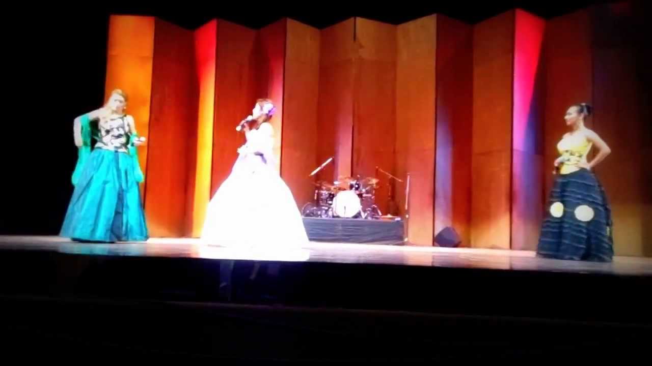 Jenni Rivera un homenaje en Decadas el musical 2 - YouTube