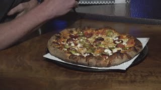 Cleveland Pizza Week: Mike Polk Jr. tries Pizza 216's Pizza Week Hot Honey special