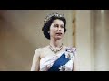 LA REINA ISABEL II  DE INGLATERRA