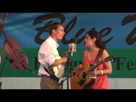 Pete and Ann Sibley perform a sprightly dance tune...