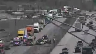 Crash causes delays along westbound I-80 in Council Bluffs