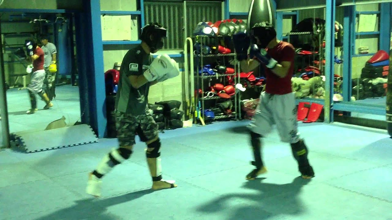 立ち技練習の風景｜熊本格闘技道場和術慧舟會セイゴ道場