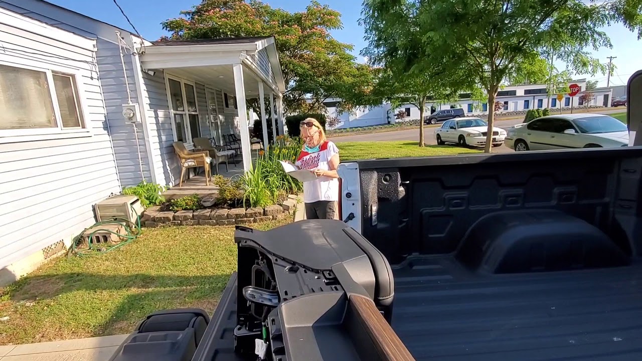 2020 silverado center console swap - YouTube