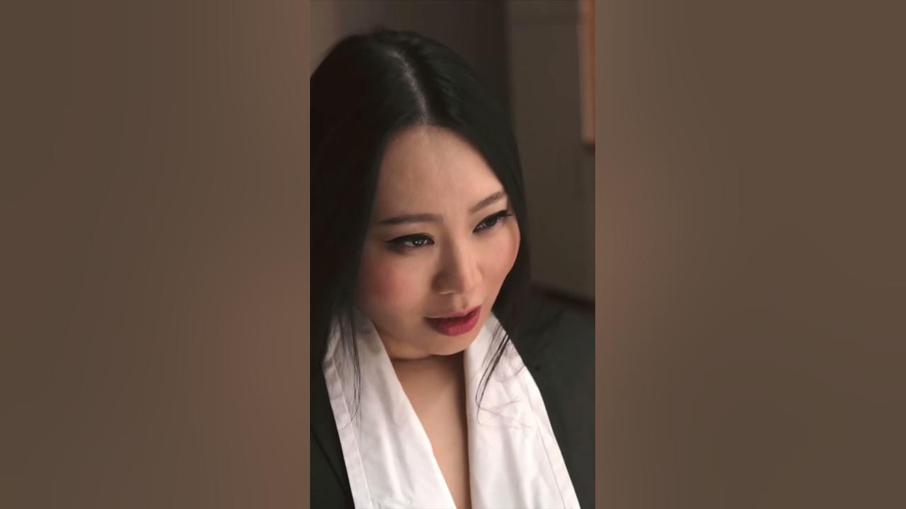 Плачь yang ge. Плачь yang ge