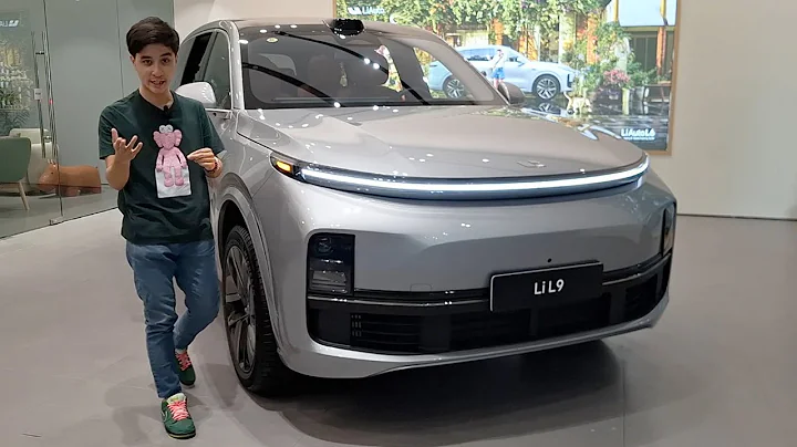 One of the Most High-Tech Cars I've Driven! 2025 Li Auto L9 Ultra | CAR REVIEW #448