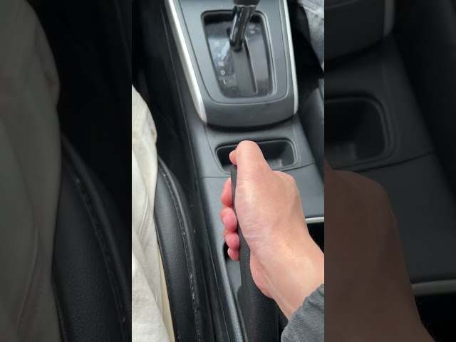 Some wrong habits of manual transmission cars!#tips #car #driving #shortsvideo #skills #how class=