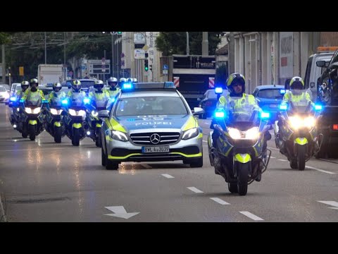[Polizei stoppt Verkehr] Freie Fahrt für Polizeieskorte in Stuttgart