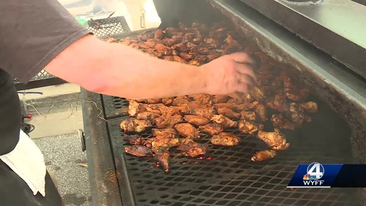 Hoggin' Up Main Street in Fountain Innraises money for the United Way