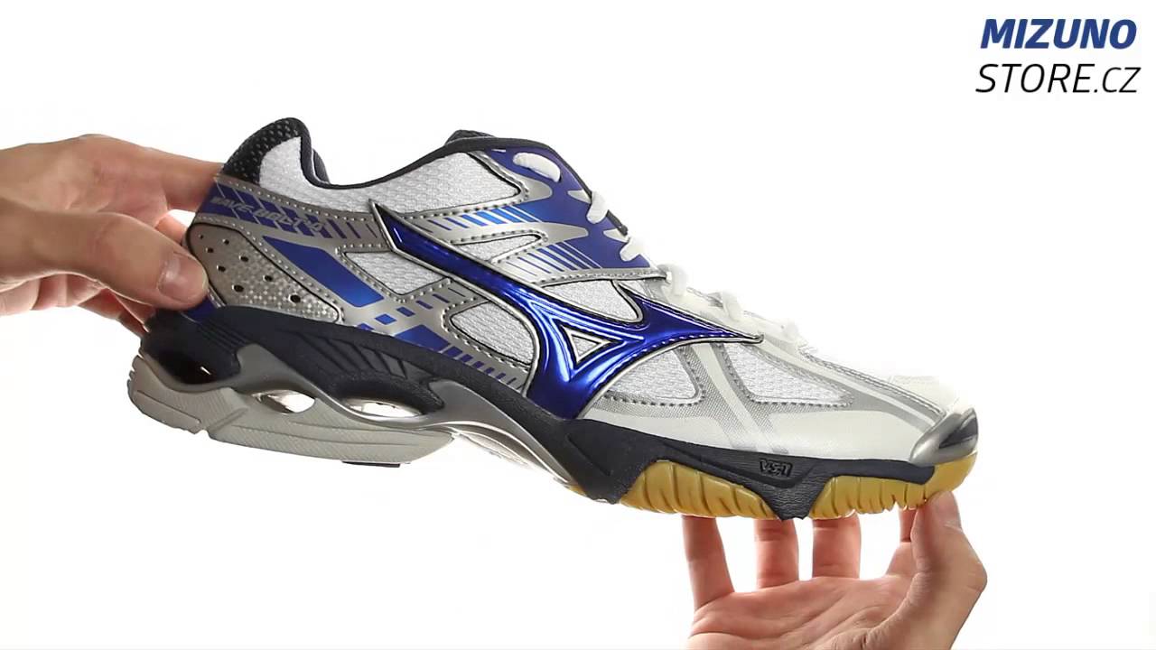 mizuno wave bolt 4