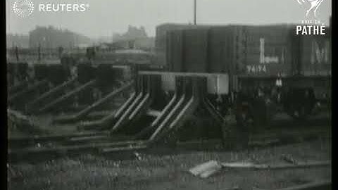 ENGLAND: An Automatic Buffer (1930)
