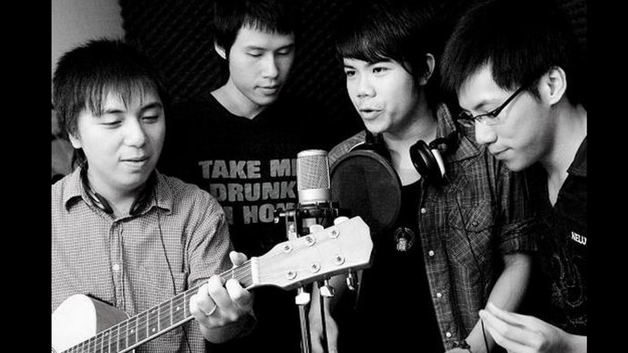 Giấc Mơ Bên Người - M4U