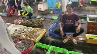 Street seafood market in Vung Tau, Vietnam 🇻🇳