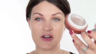 Real Techniques' Stippling Buffing Expert Face Brush Tutorial